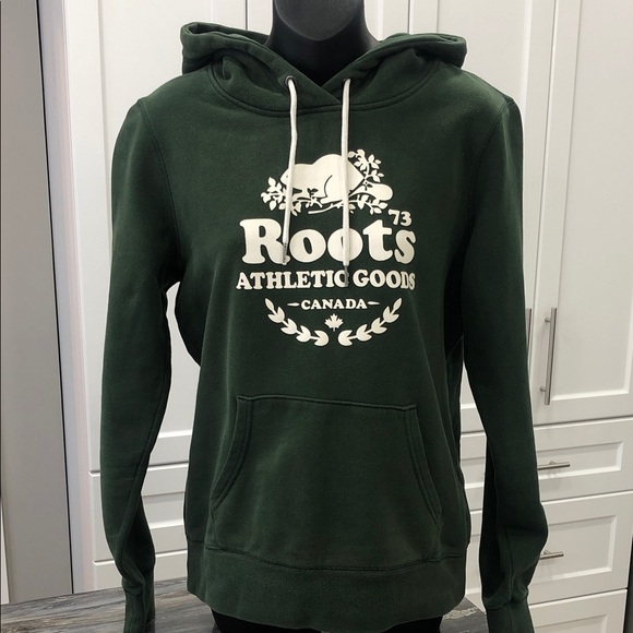 Roots Tops - 🦫 Roots Forest Green Sweatshirt Hoodie – Size Small – Beaver Logo
